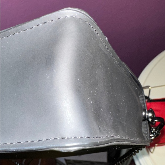 Dior Novelty Worker Bee Crossbody & Dior GWP cosmetic bag bundle! - Picture 9 of 15